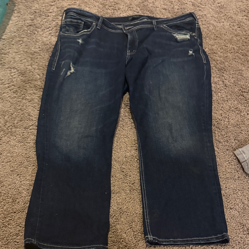 Silver Jeans Women's Distressed Dark Blue Sukhi Capri Jeans size 20 Length 22.5